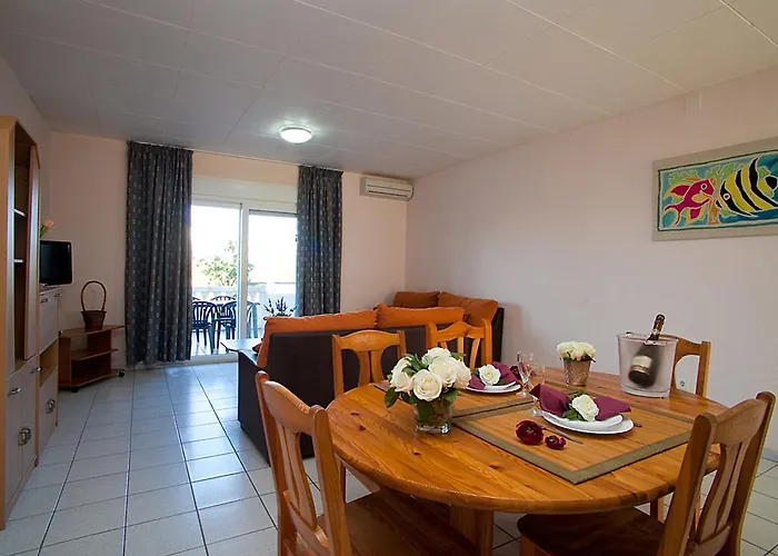 Royal Delta-2 By Interhome Daire